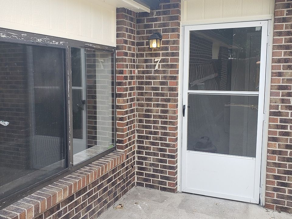 1st image of 315 Mountain View Ave #7
