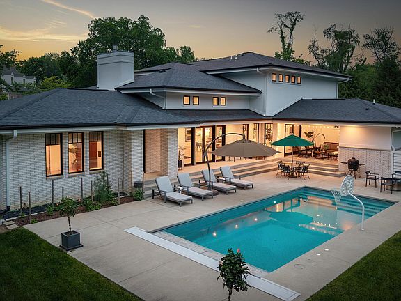 3rd image of 5946 Stafford Way