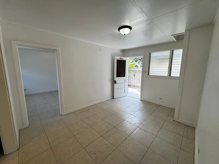 3211 Francis St — Photo 2