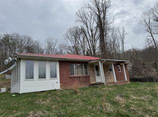 48 Papaw Ln, Charleston, WV 25320