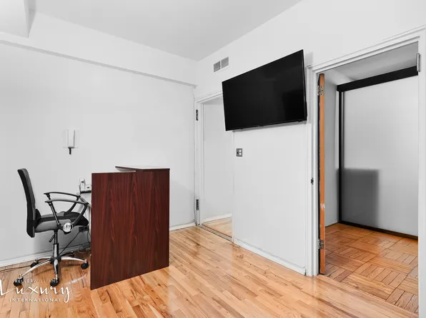 15 West 84th Street 1-J image 2 of 12