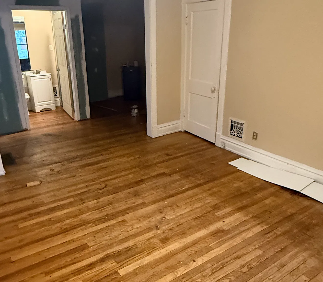 2 bed, 900 sqft, $950 — Photo 3