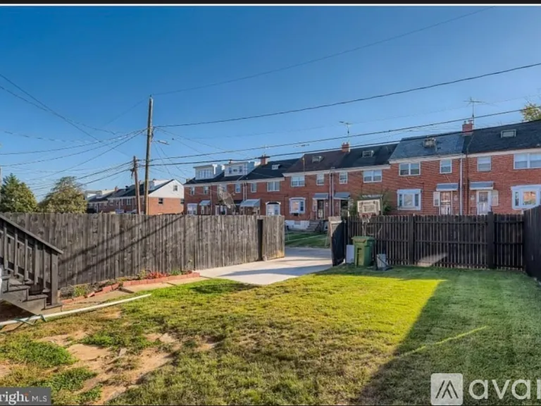 1915 Hillenwood Rd — Photo 21