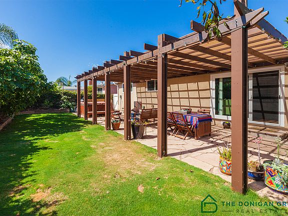 2nd image of 3881 Marlesta Dr