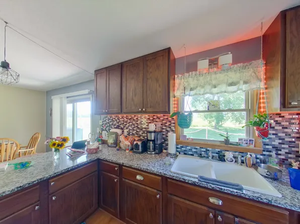 4240 Stagg Hill Rd, Manhattan, KS 66502