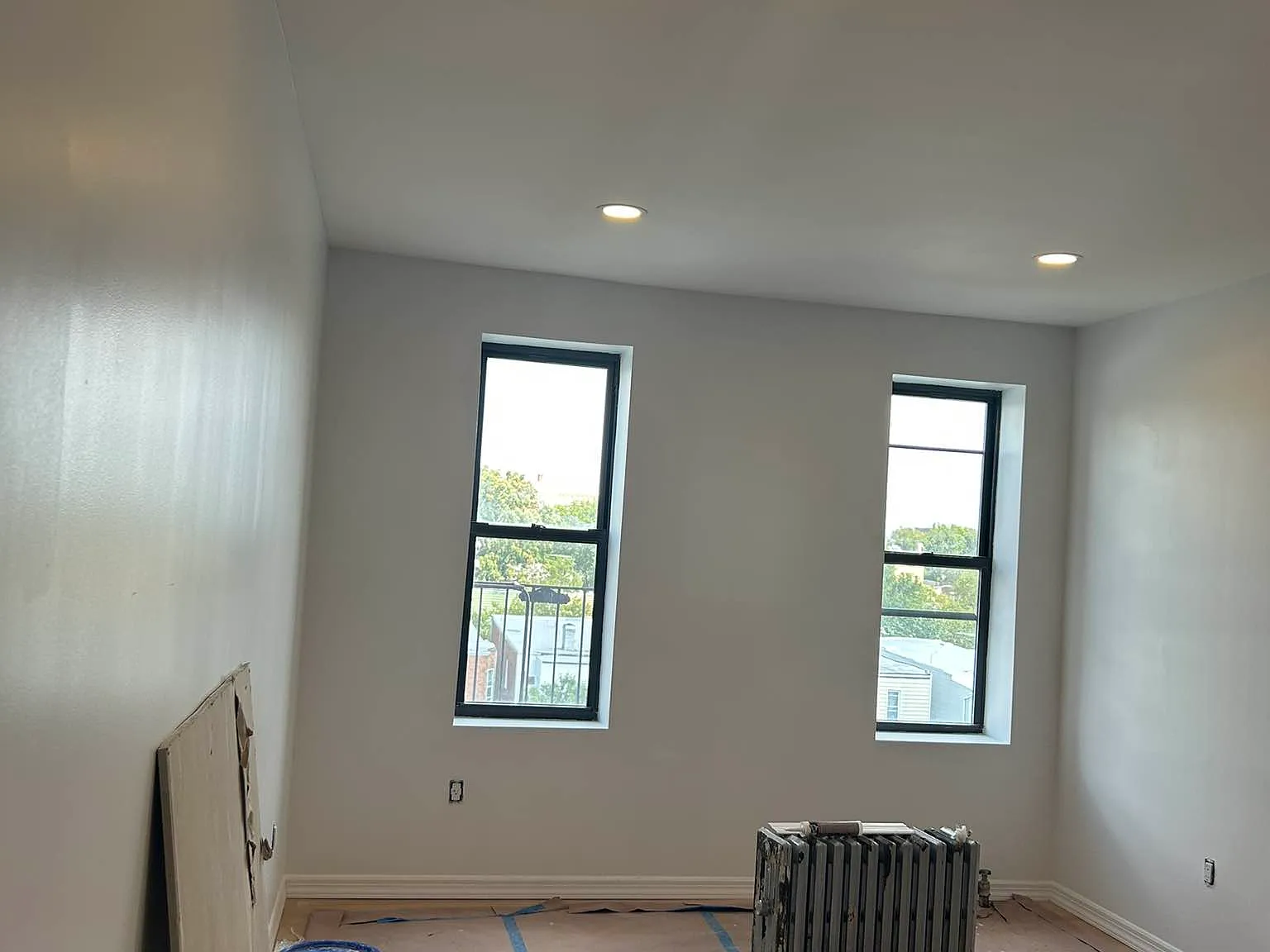 1921 Holland Avenue — Photo 3