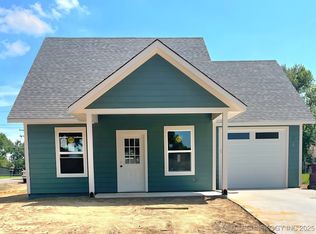 1809 Sunset Dr, Eufaula, OK 74432