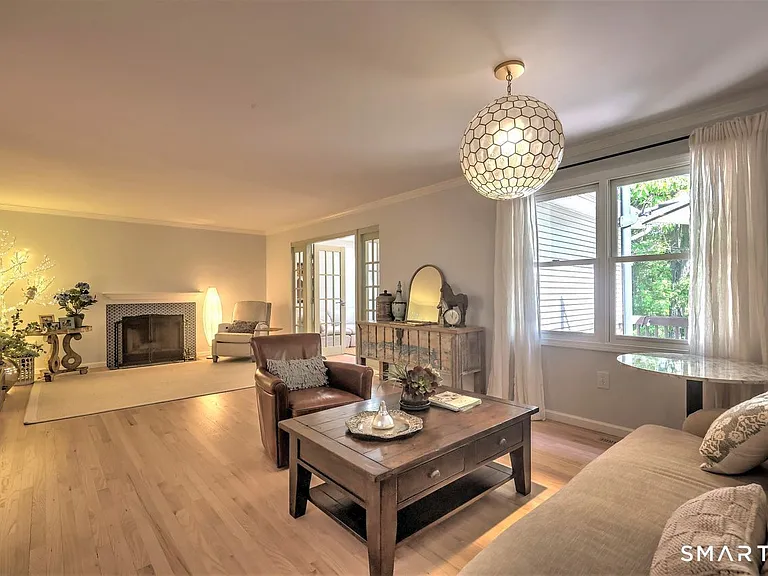 9 Canterbury Rd #9 — Photo 8