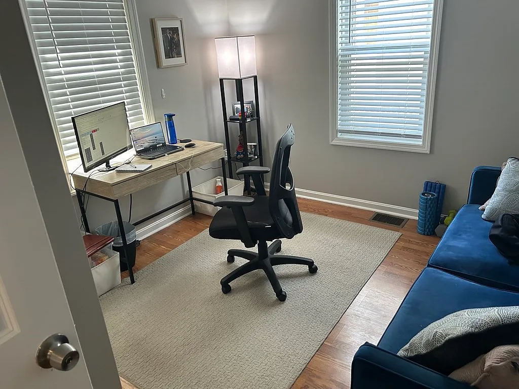 2 bed, 1200 sqft, $2,900 — Photo 2