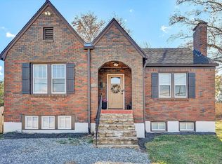 2232 Mount Regis Dr, Salem, VA 24153