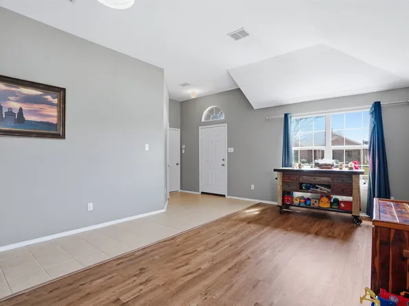 1941 Tawakani Ln, Little Elm, TX 75068