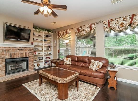 4th image of 1503 Edelweiss Dr