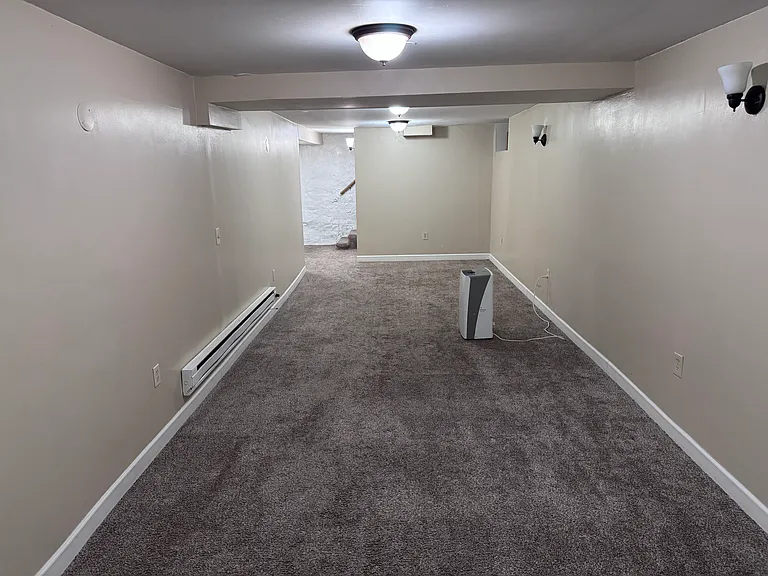 403 Queen Ave N #1 — Photo 20