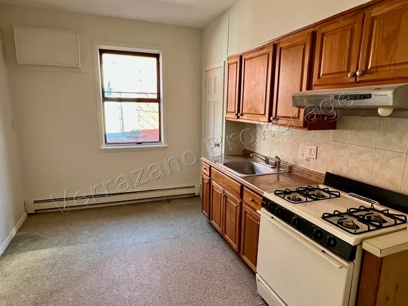 (undisclosed Address), Brooklyn, NY 11219