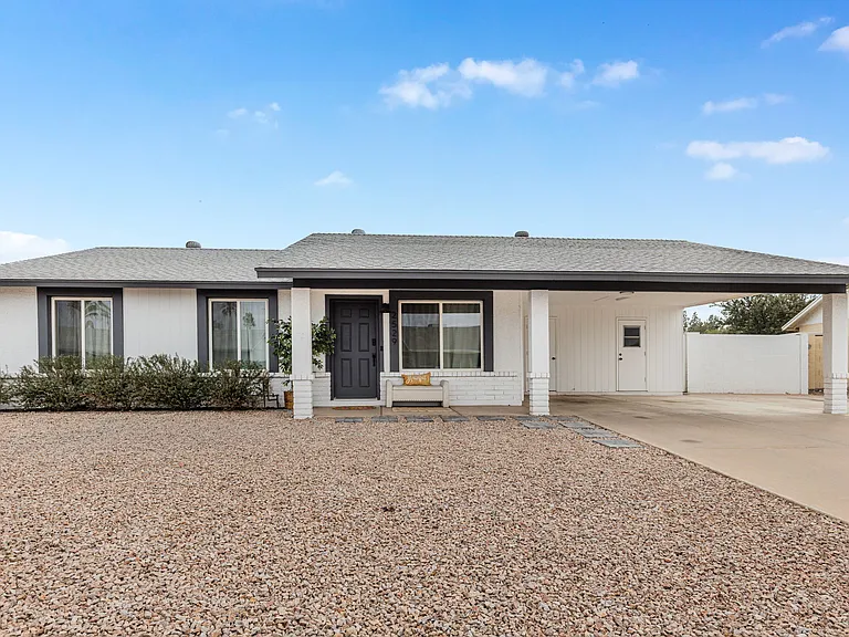 2529 E Commonwealth Cir — Photo 36