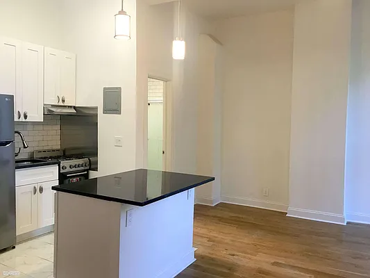 Rented by Citi Habitats | media 7