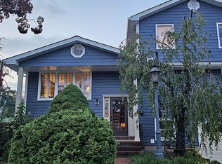 59 Latonia St, Edison, NJ 08817