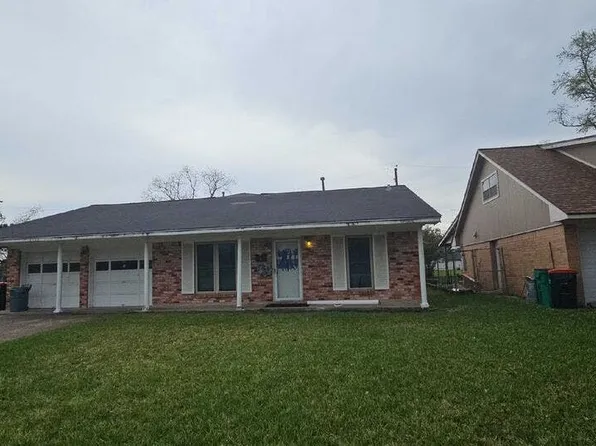 2102 Taft Dr, Baytown, TX 77520