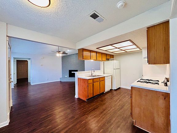 5th image of 9309 Kempler Dr #A