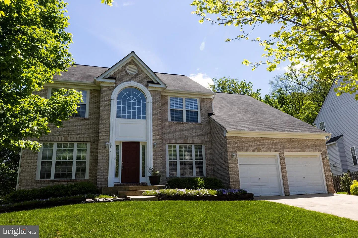 8007 Alloway Ln photo 1