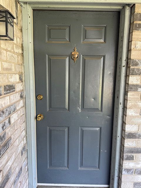 1st image of 7716 Westcliff Dr