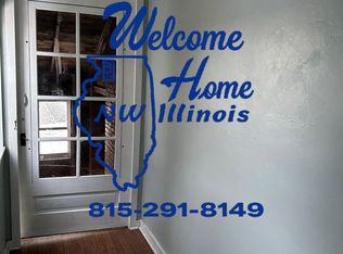 315 1/2 N Van Buren Ave, Freeport, IL 61032
