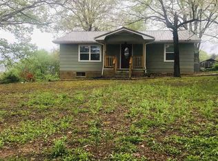 172 Greenbriar Rd, Sweetwater, TN 37874