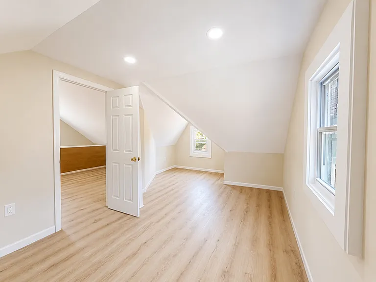 120 Fenner Ave #2 — Photo 20