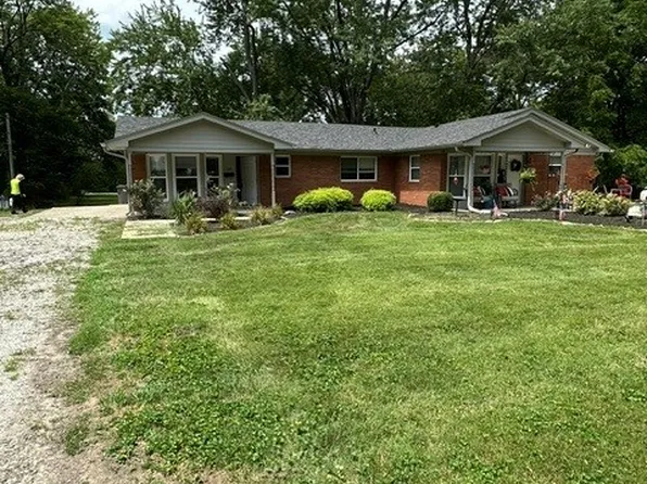 152 Church St, Southport, IN 46227
