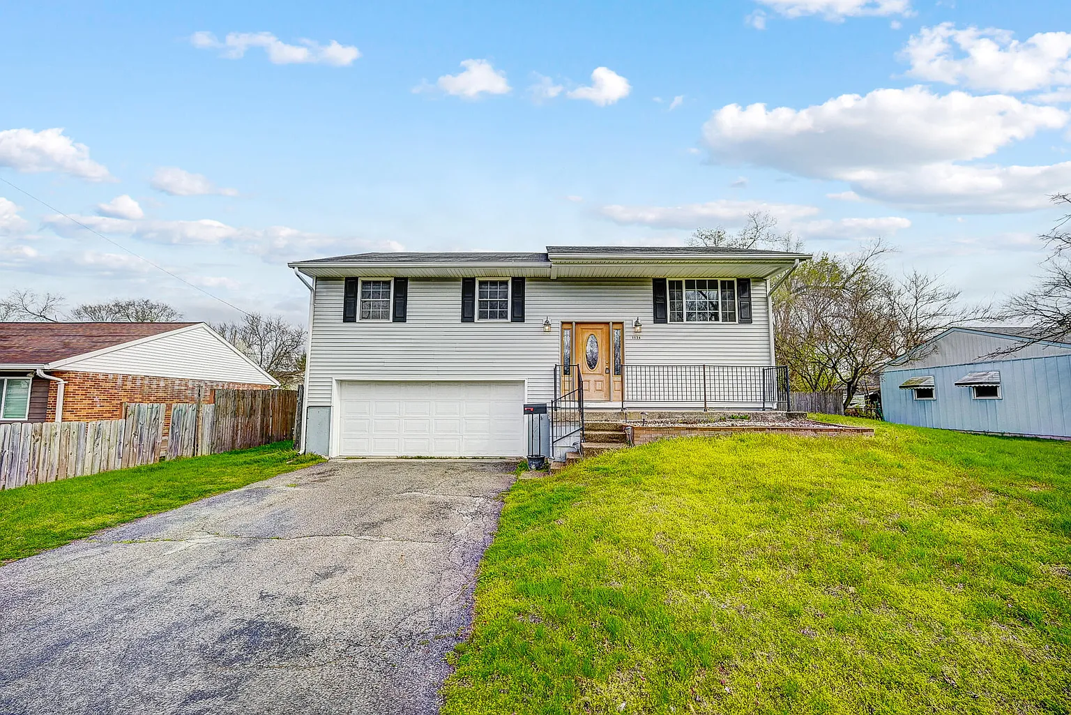 1124 Grissom Ave photo 1