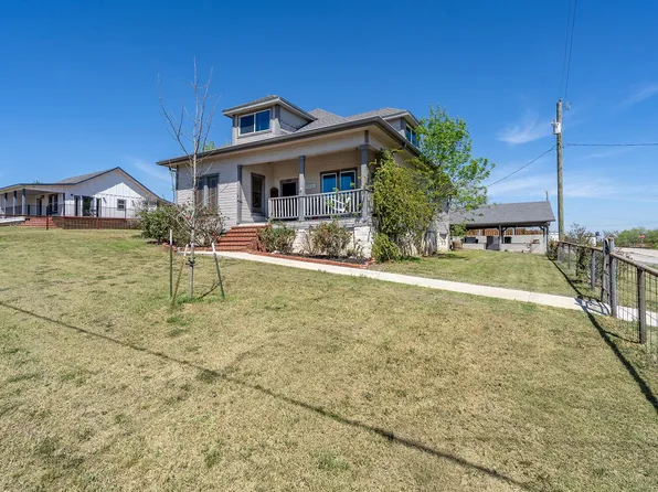 300A Herrin St, Coupland, TX 78615