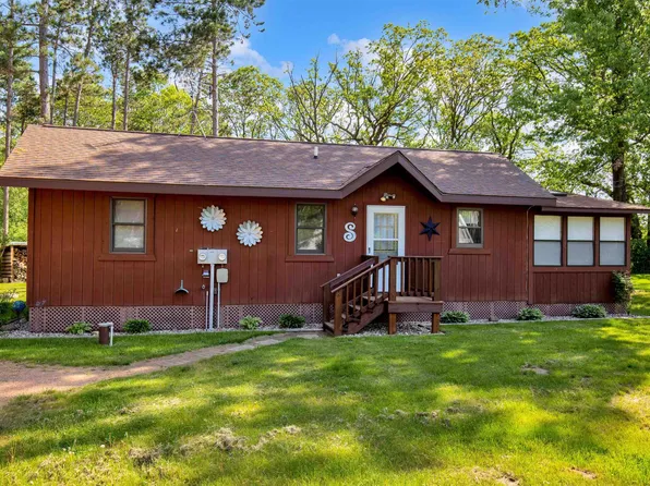 N4277 Lakeside Dr, Hancock, WI 54943
