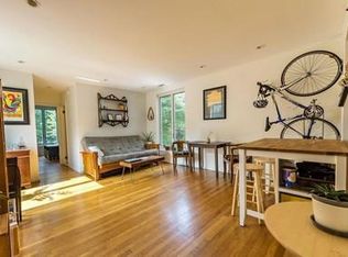 240 Monroe St #E, Philadelphia, PA 19147