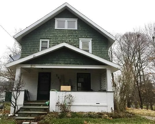 151 Hermann St photo 1