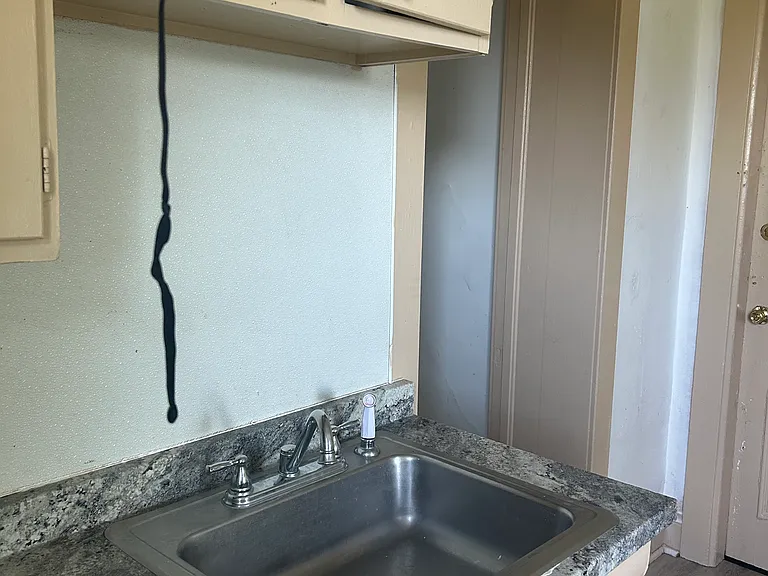 416 Main St #4 — Photo 19