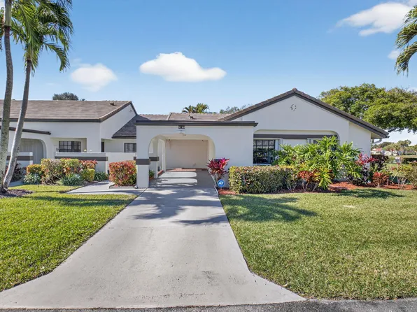 5750 Parkwalk Circle E, Boynton Beach, FL 33472