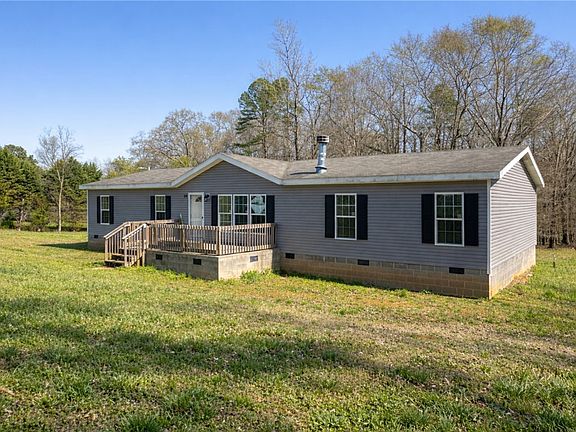 2nd image of 220 Samuel Camp Rd