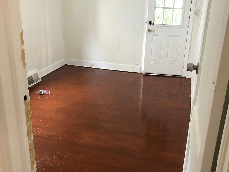 2nd image of 91 Johnson St #2