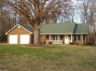 251 Heritage Manor Cir, Lexington, NC 27295