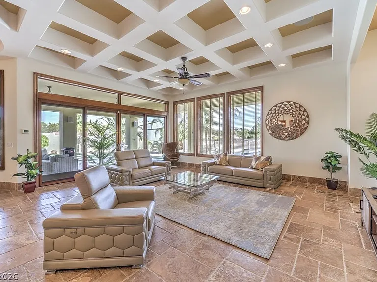 2780 El Camino Rd — Photo 30
