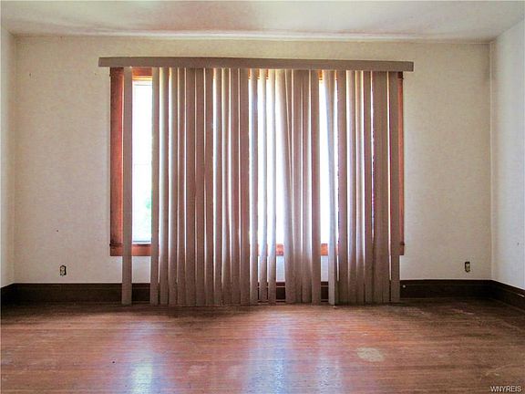3rd image of 210 Berkshire Ave