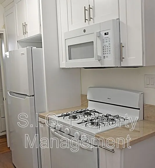5637 Strohm Ave #1 — Photo 5
