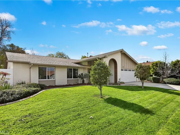 664 Cumberland St, Corona, CA 92882