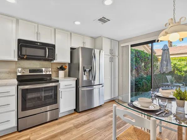 76205 Impatiens Cir, Palm Desert, CA 92211