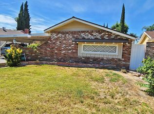 18800 Cohasset St #B, Reseda, CA 91335