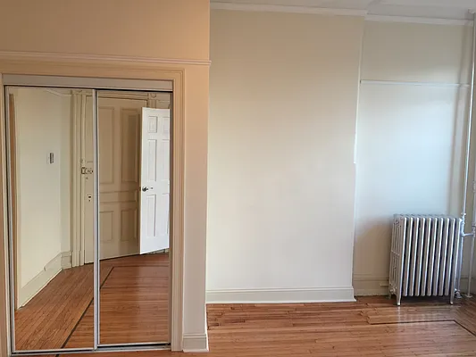 Rented by RES New York | media 23