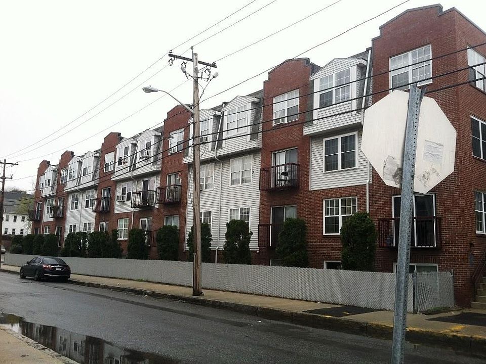 2nd image of 20 Knox St APT 10