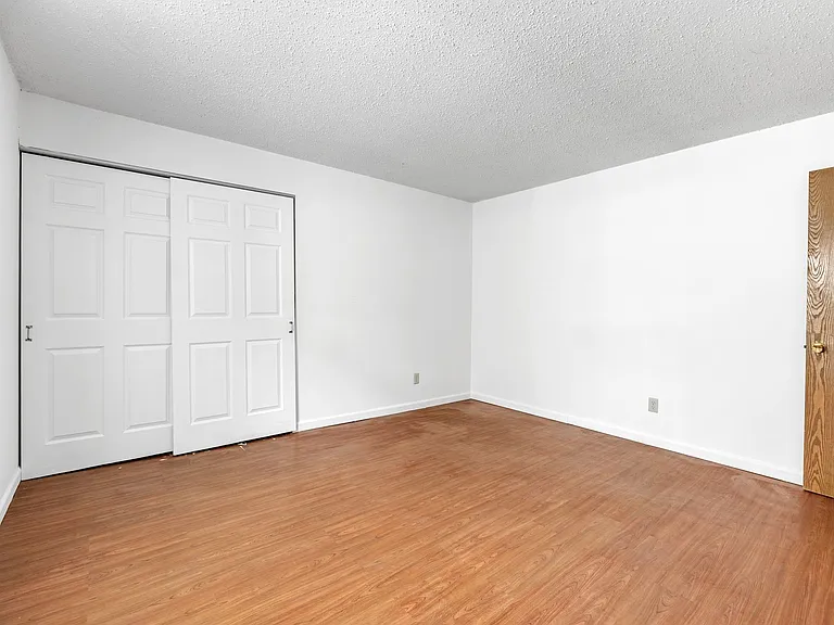 334 Mount Everest Dr — Photo 7