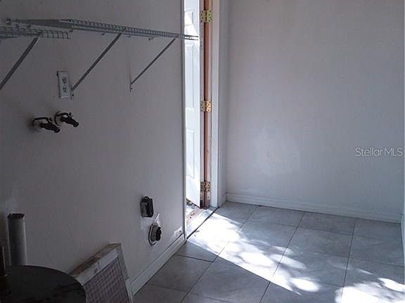 5th image of 1003 Lake Palms Dr