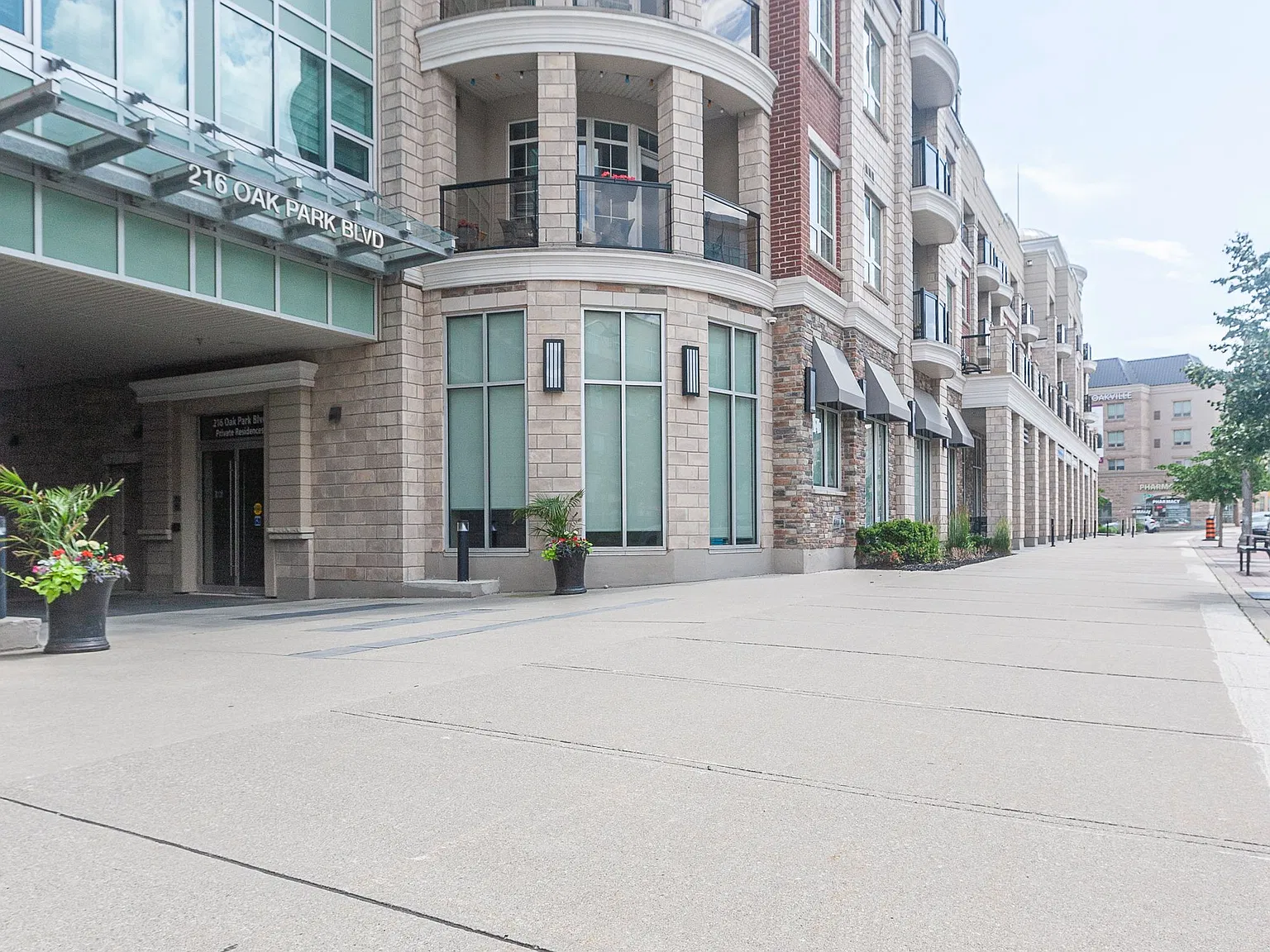 2 bed, $3,000 — Photo 2